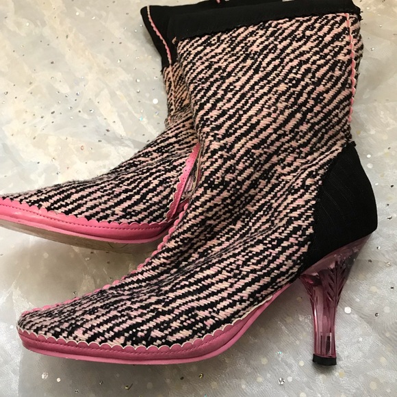 Irregular Choice pink lucite heel vintage sock monkey boots - Picture 4 of 6